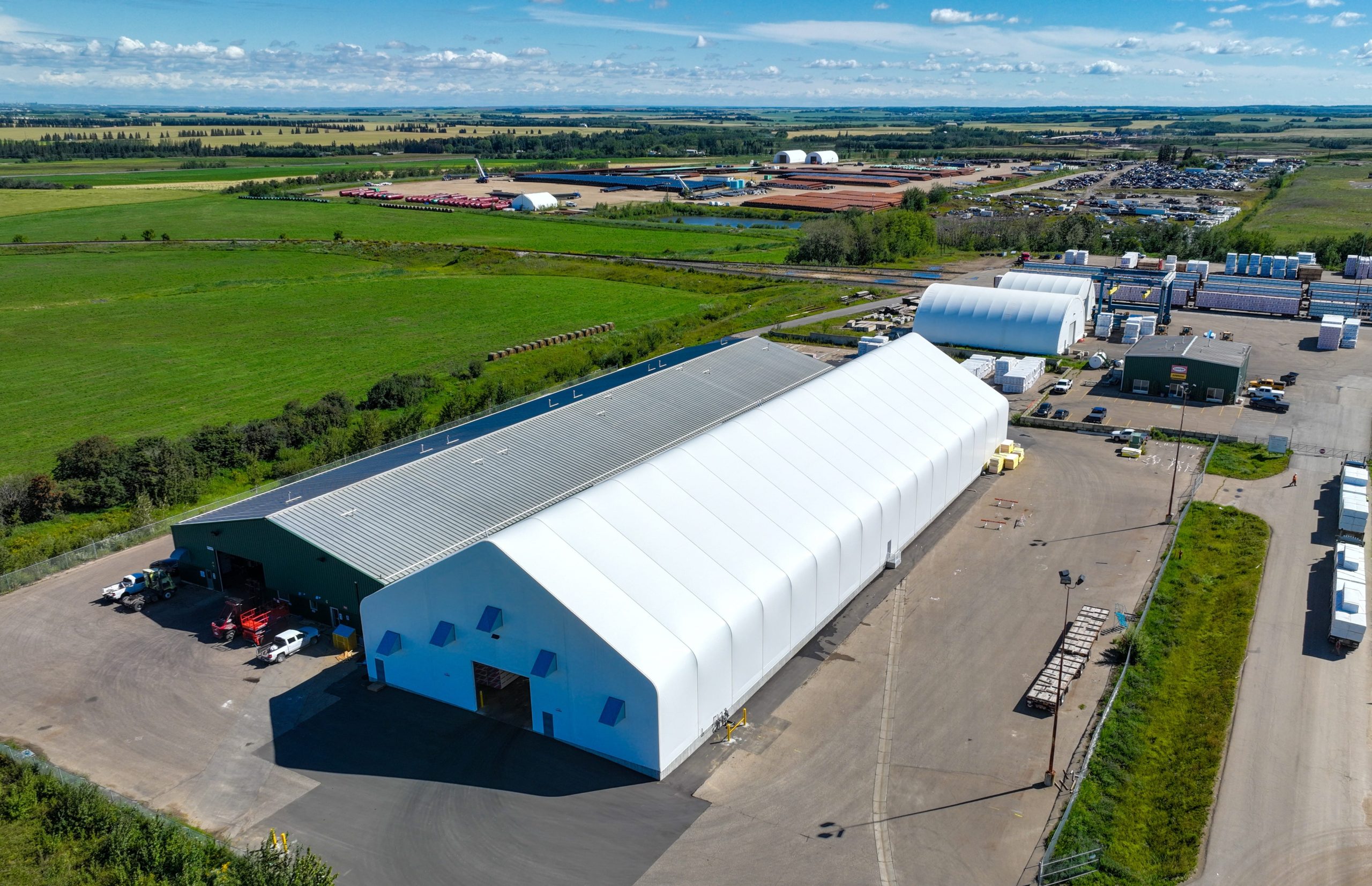 Enhance Supply Chain Efficiency with a Fabric Warehouse Building