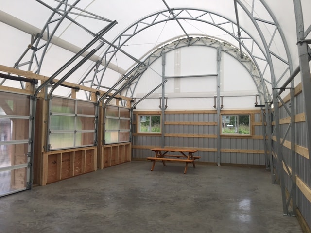 cc-series_-22X40_Shell-Station_Inside-min