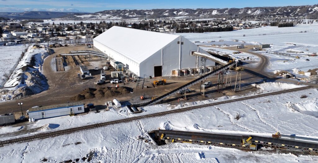 VP-Series-160x516_Frac-Sand-Storage_aerial2